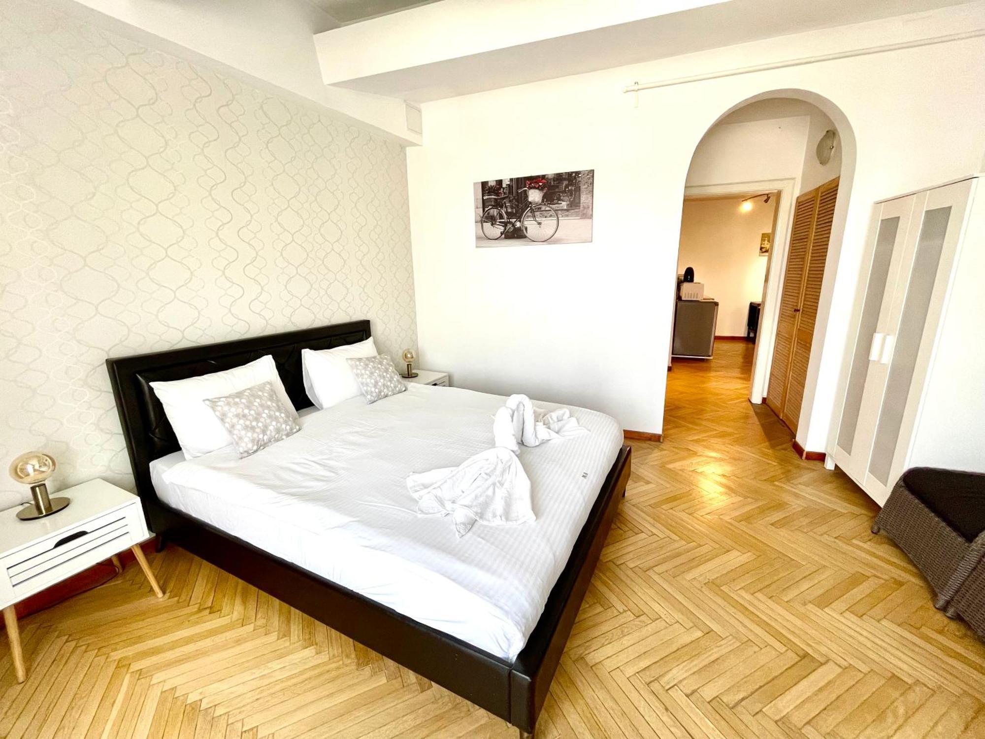 Metropole Apartments - Old City 부쿠레슈티 외부 사진