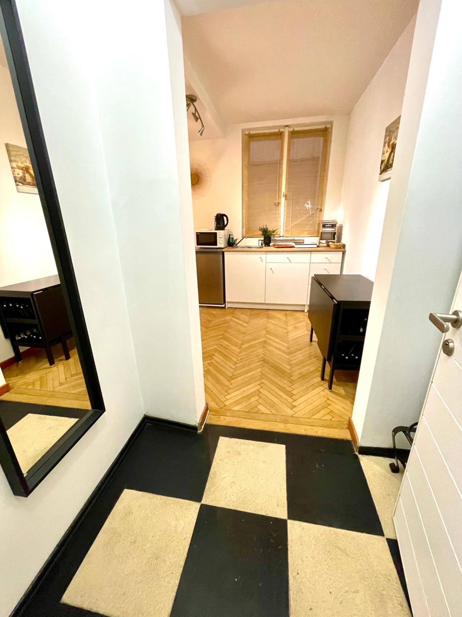 Metropole Apartments - Old City 부쿠레슈티 외부 사진